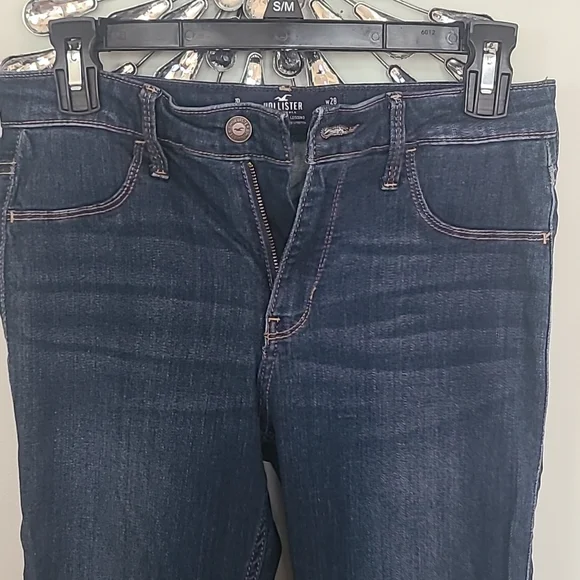 HOLLISTER JEAGGINGS - Picture 2 of 5